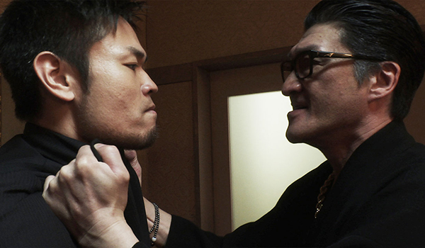 COLD BLOOD 三つ巴の抗争