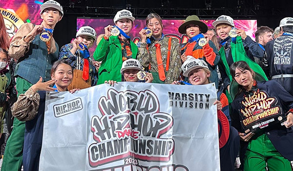 ゲストダンサー：KANA-BOON!